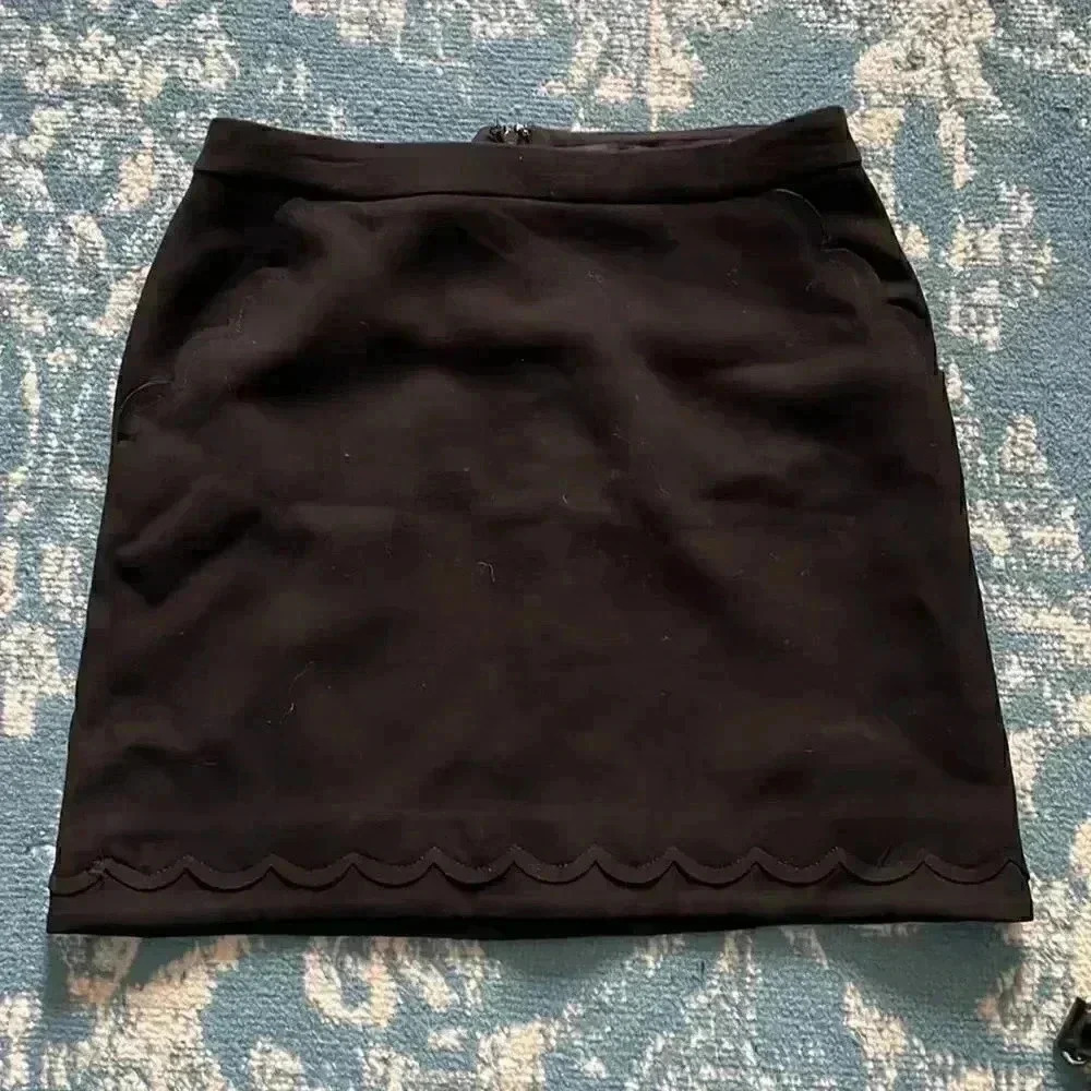 Banana republic, scalloped lined pocket mini skirt 4
